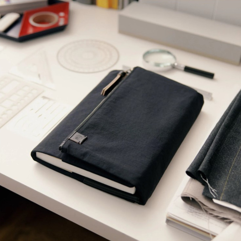 Hobonichi Planner Cover for A5 Cousin - Tragen (Black) [Spring 2024]